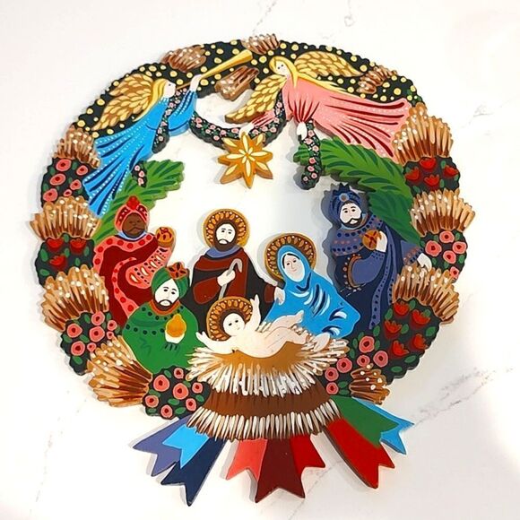 Hand Painted Wooden Nativity Scene Hanging Wreath Vintage - Picture 10 of 10